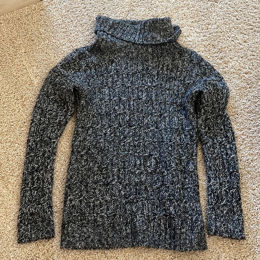 Merona turtle neck sweater